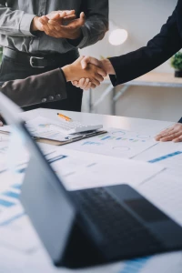 Doradztwo środowiskowe: 7 kroków do zgodności z przepisami i obniżenia kosztów działalności